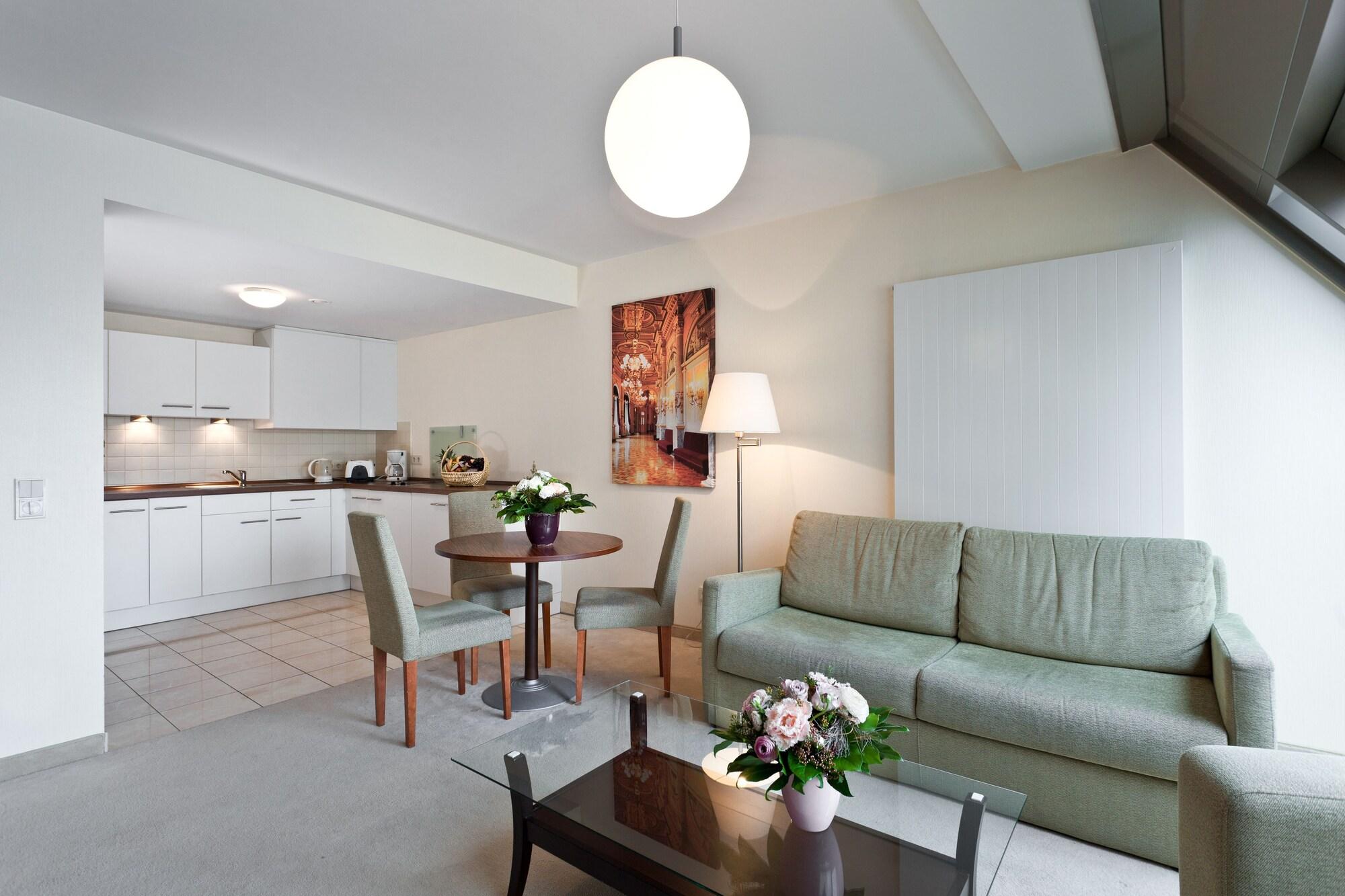 Neumarkt Aparthotel 4*