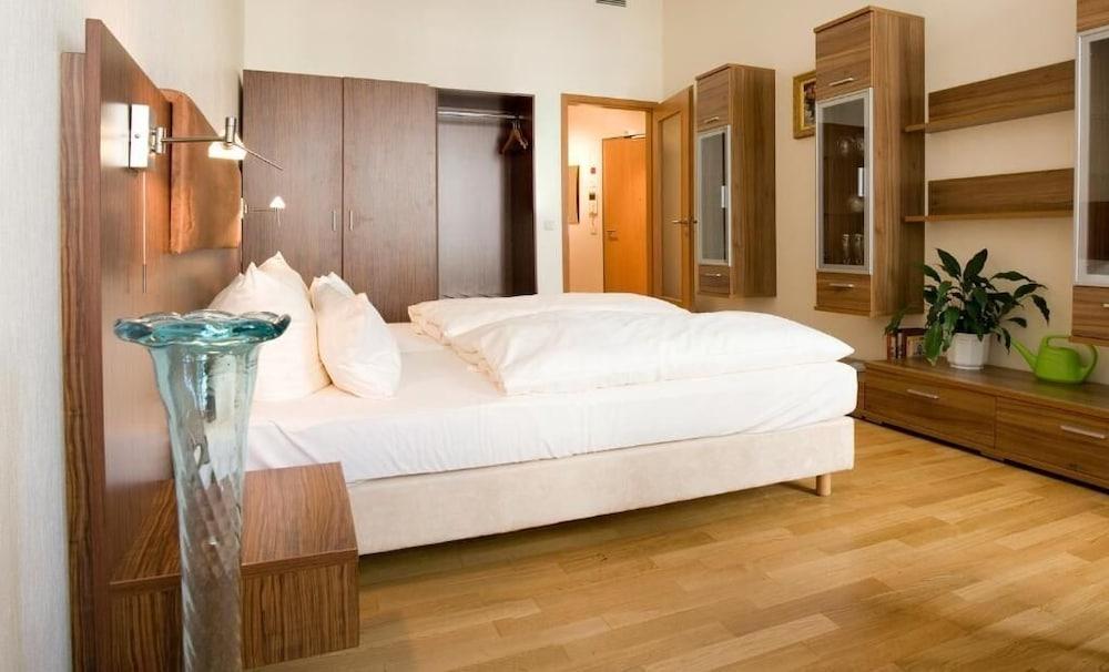 Neumarkt 4*